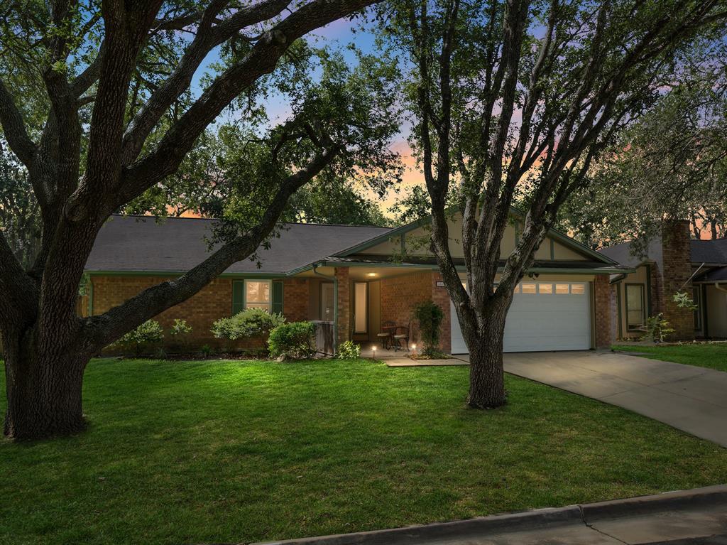 2616 La Mesa Street, Bay City, Texas image 35