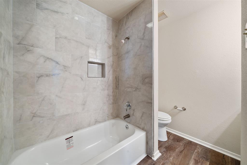 18519 Egret Bay Boulevard #1706, Webster, Texas image 14