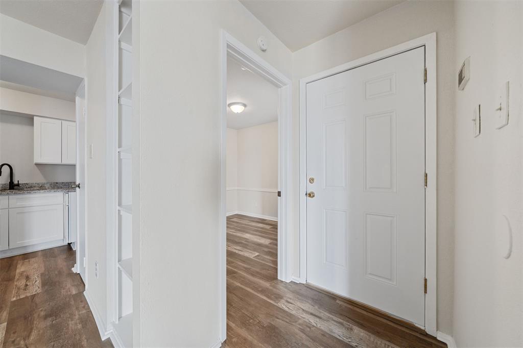 18519 Egret Bay Boulevard #1706, Webster, Texas image 16