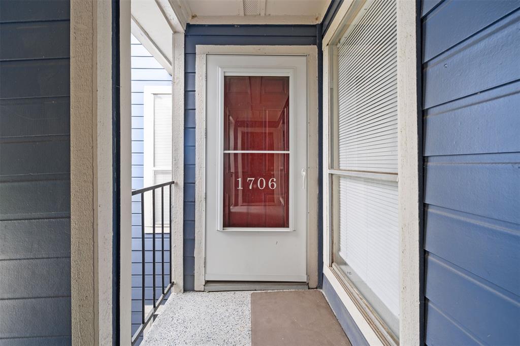 18519 Egret Bay Boulevard #1706, Webster, Texas image 21