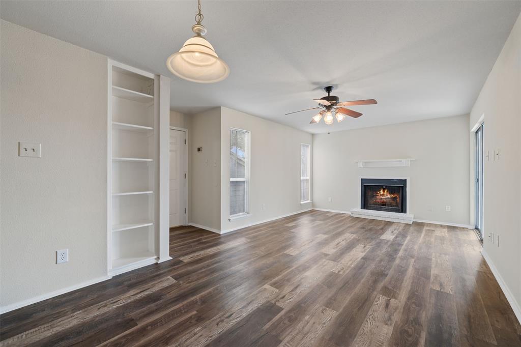 18519 Egret Bay Boulevard #1706, Webster, Texas image 6