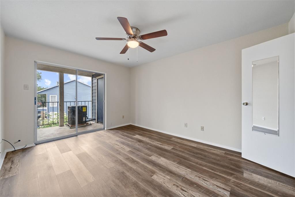 18519 Egret Bay Boulevard #1706, Webster, Texas image 11