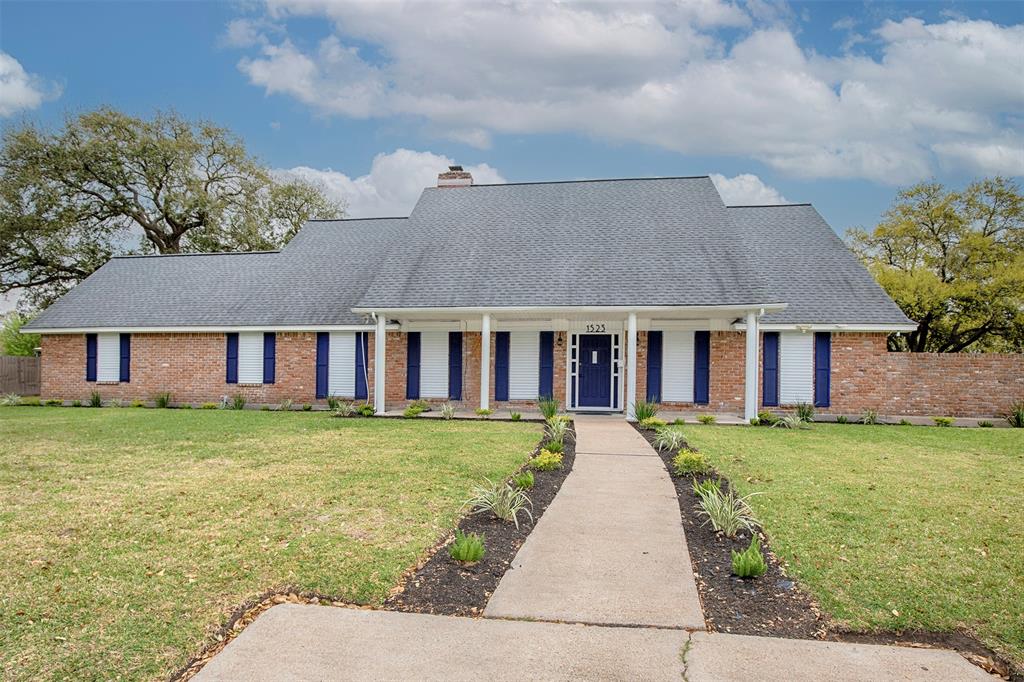 1523 19th Avenue, Texas City, Texas image 3