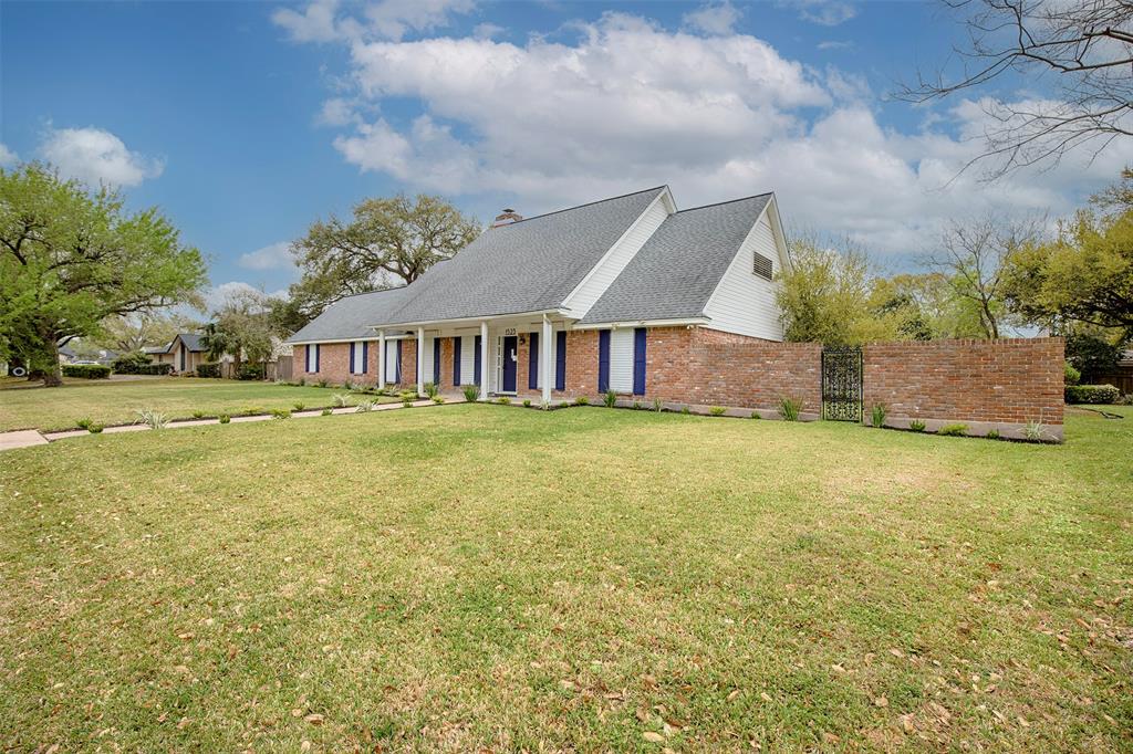 1523 19th Avenue, Texas City, Texas image 2