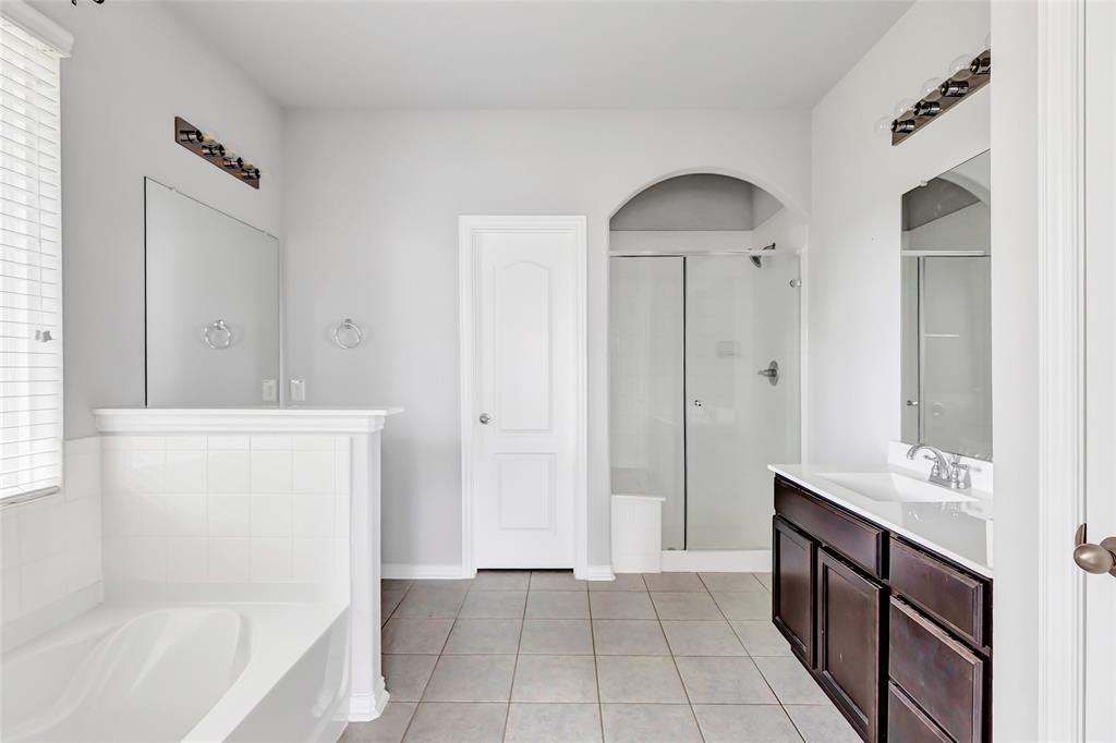 30510 Legend Oaks Court, Magnolia, Texas image 34