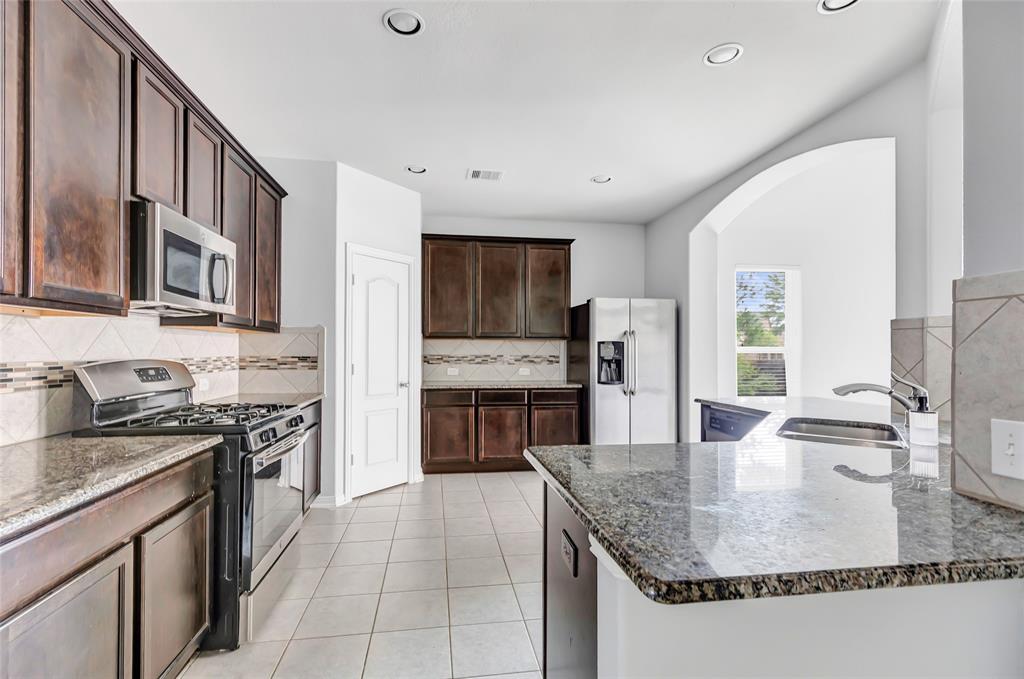 30510 Legend Oaks Court, Magnolia, Texas image 15