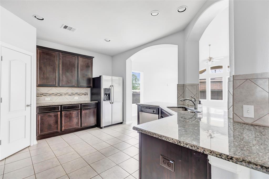 30510 Legend Oaks Court, Magnolia, Texas image 16