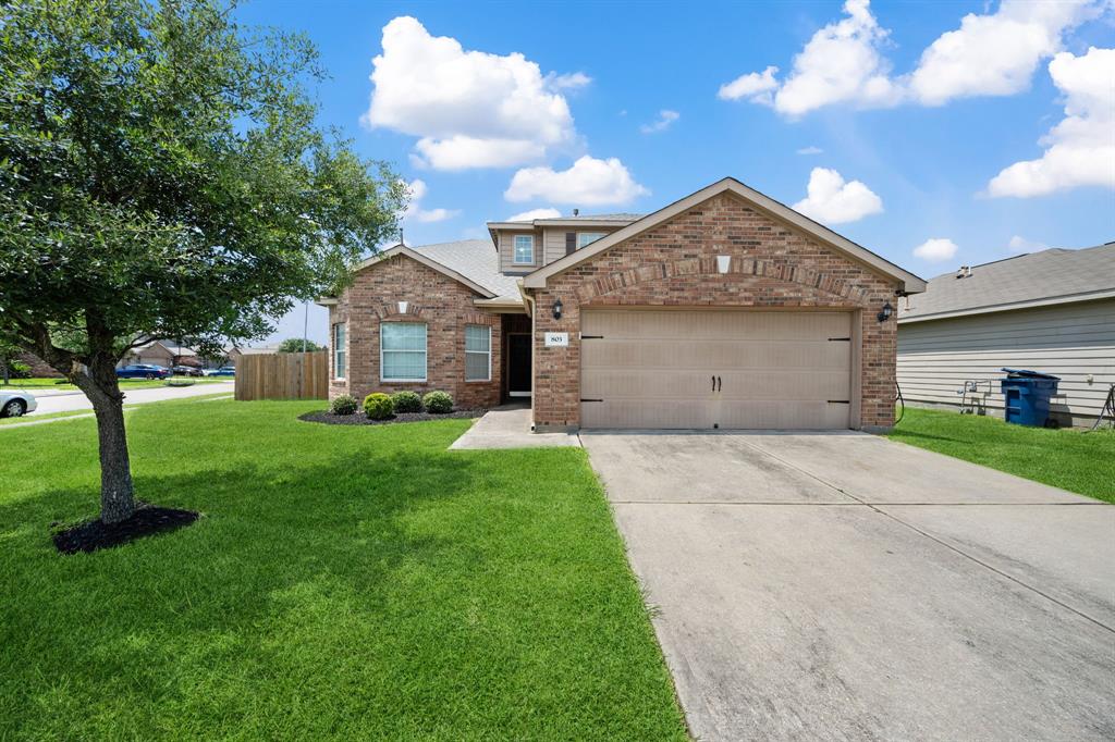 803 Marigold Road, Baytown, Texas image 1