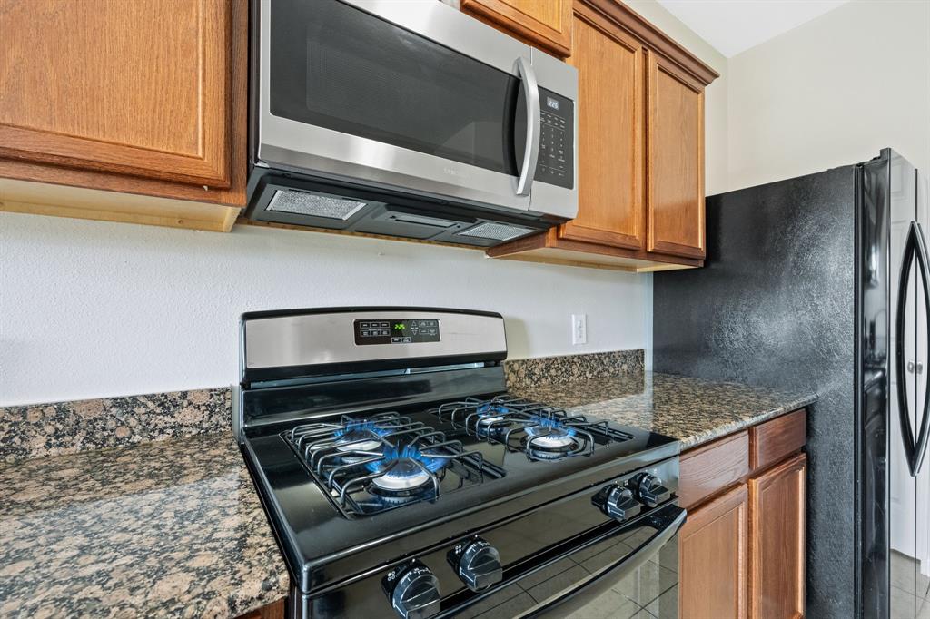 803 Marigold Road, Baytown, Texas image 7