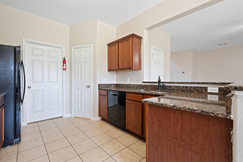 803 Marigold Road, Baytown, Texas image 4