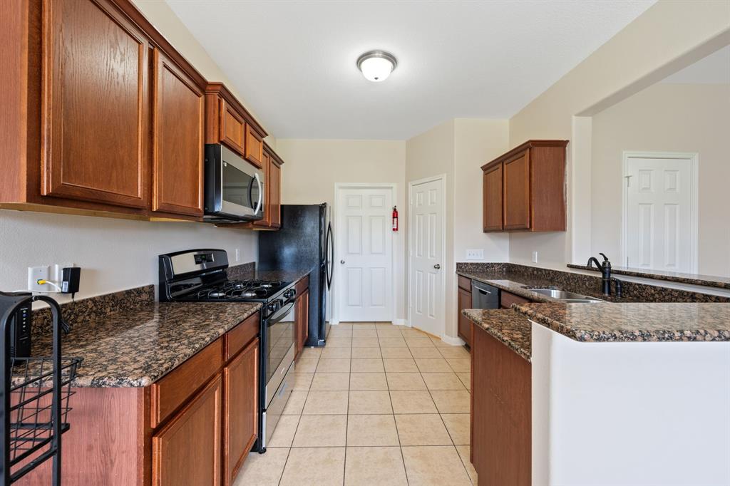 803 Marigold Road, Baytown, Texas image 3