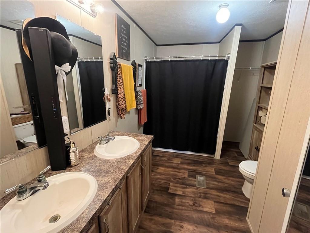 121 Slippery Elm Road, Victoria, Texas image 10