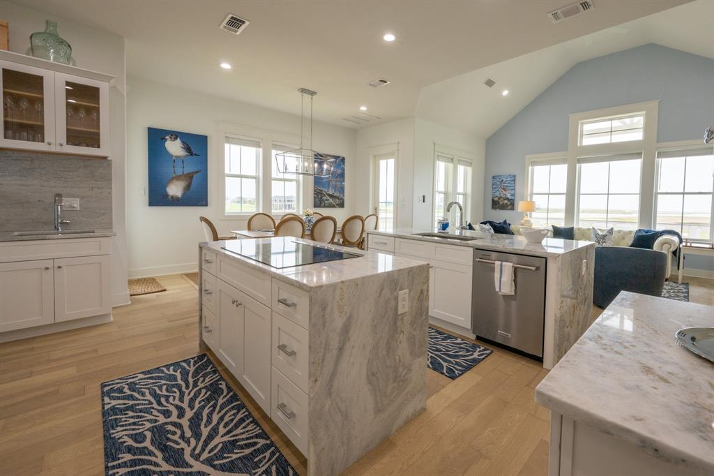 18414 Indian Beach Ct