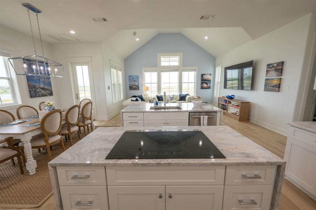 18414 Indian Beach Ct