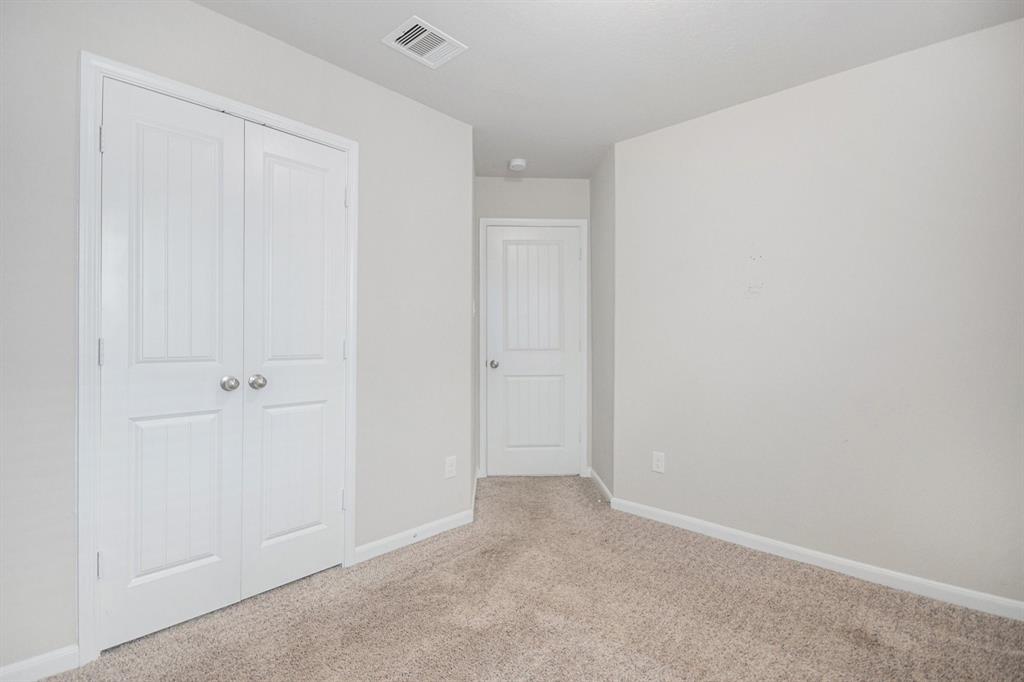 607 Harvest Bluff Drive, Rosharon, Texas image 18
