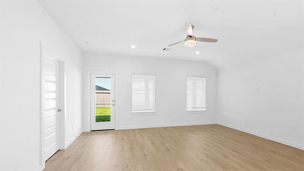 30827 Sherston Lake Loop, Fulshear, Texas image 14