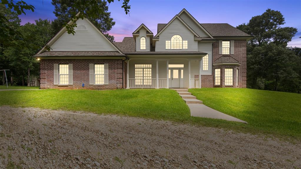 25064 Holly Oaks Court