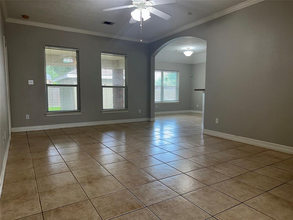 211 San Jacinto Street, La Porte, Texas image 5