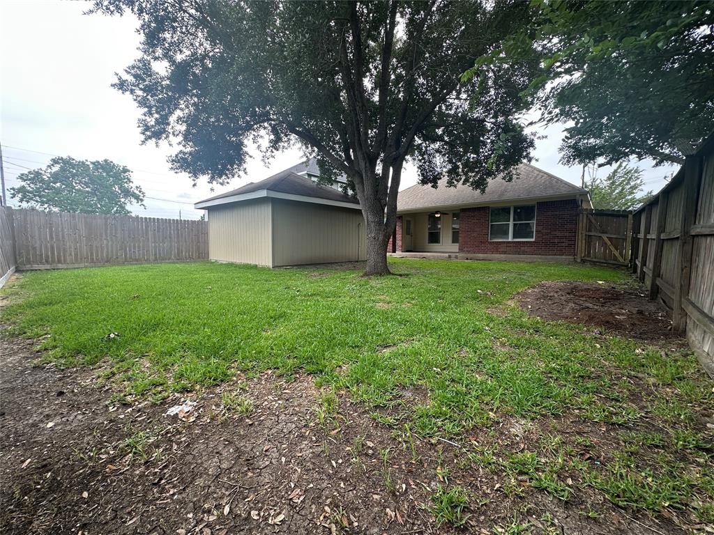211 San Jacinto Street, La Porte, Texas image 23