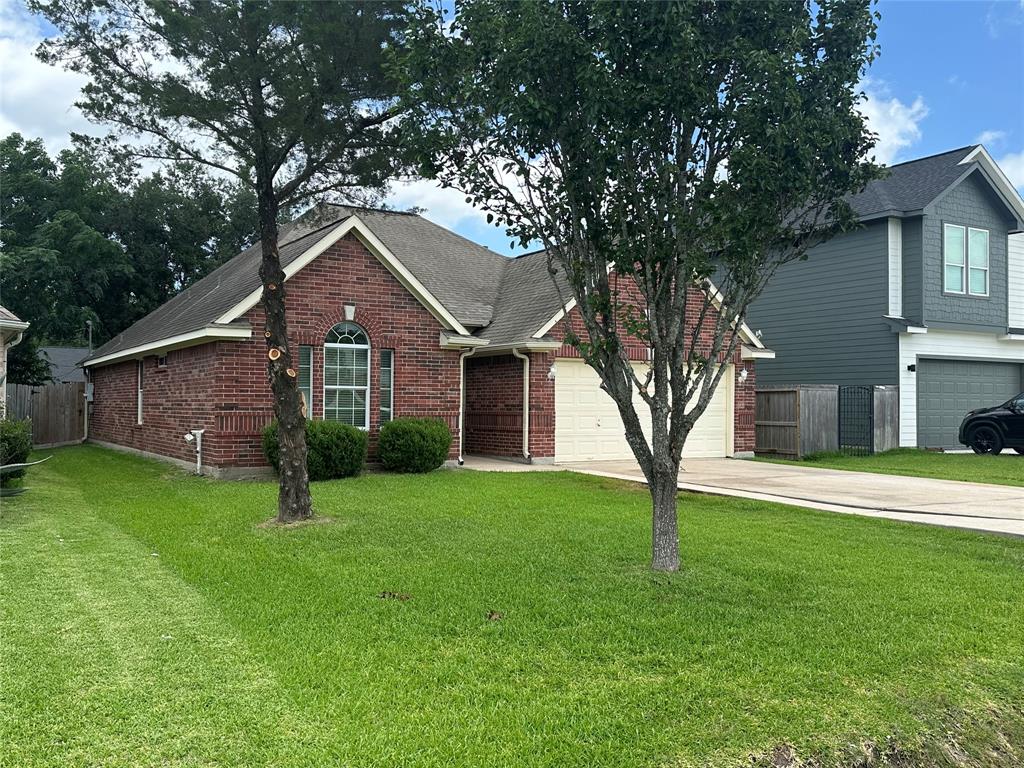 211 San Jacinto Street, La Porte, Texas image 3