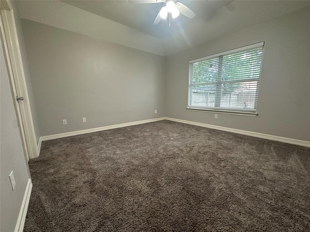 211 San Jacinto Street, La Porte, Texas image 13