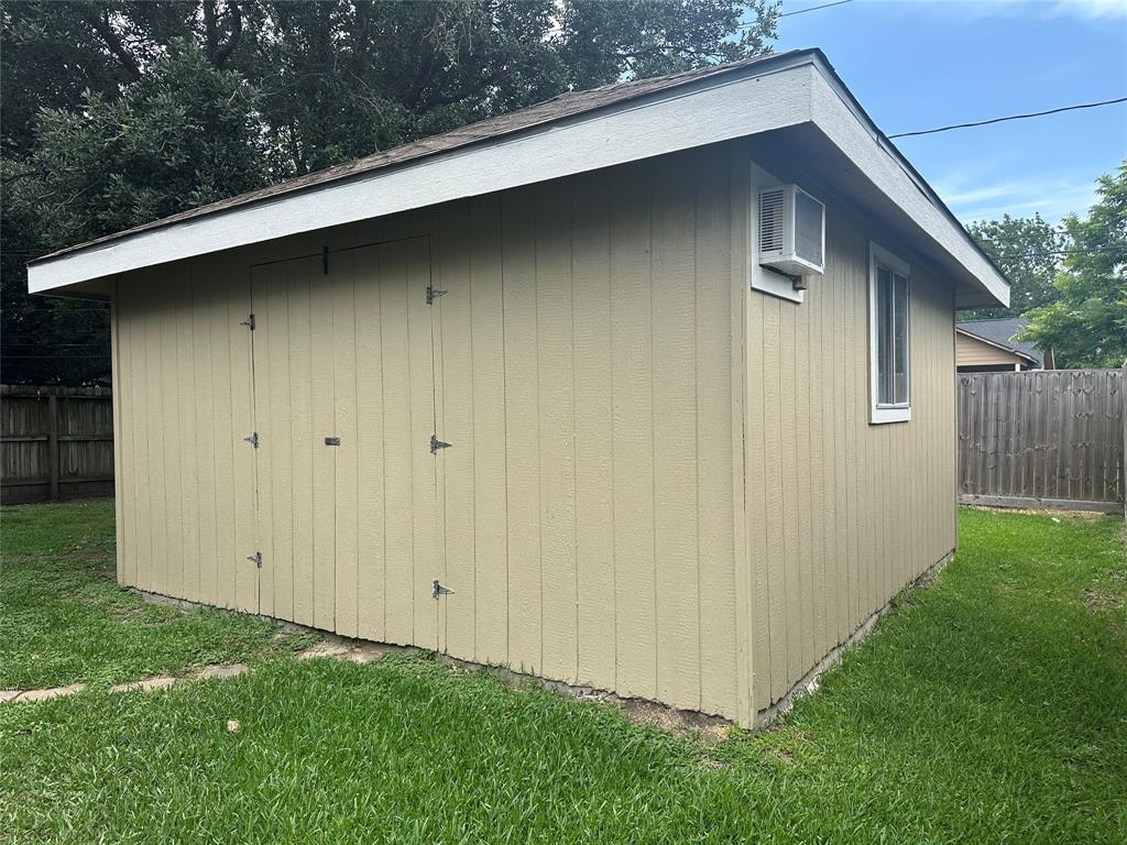 211 San Jacinto Street, La Porte, Texas image 24