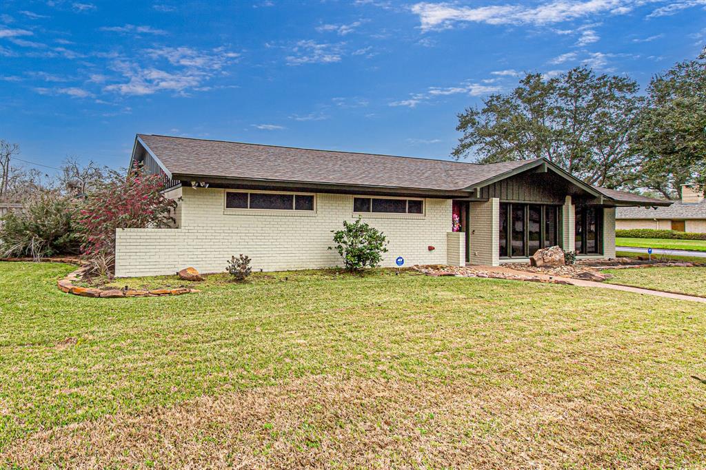 2509 Hutchins Lane, El Campo, Texas image 3