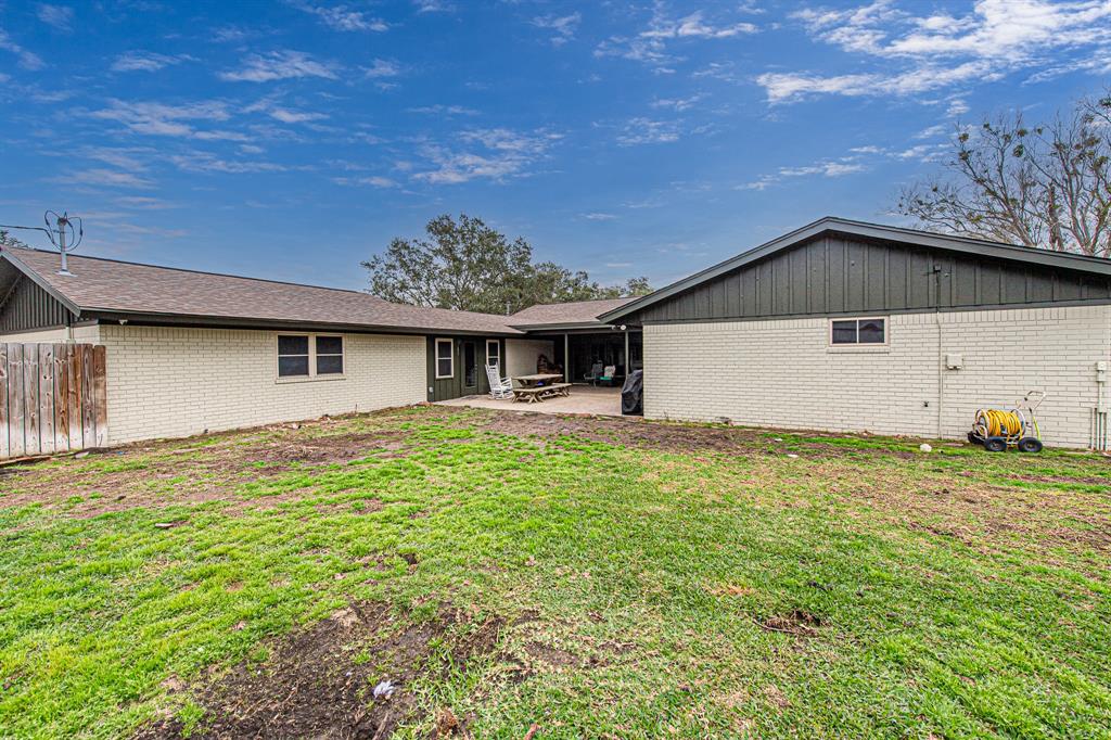 2509 Hutchins Lane, El Campo, Texas image 35