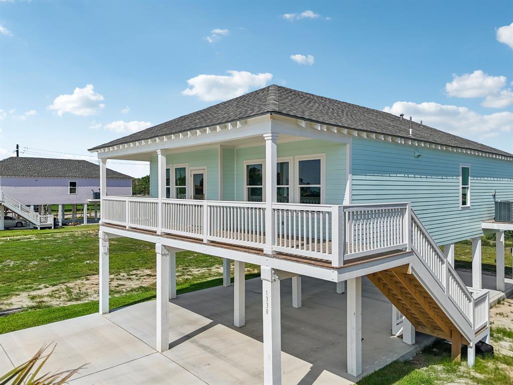 1335 Sapphire Palms Court