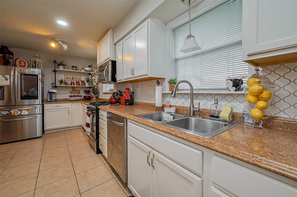 1210 E Brown Lane, Deer Park, Texas image 13