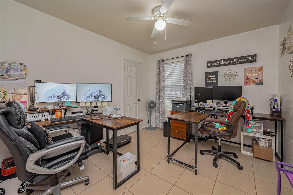1210 E Brown Lane, Deer Park, Texas image 22