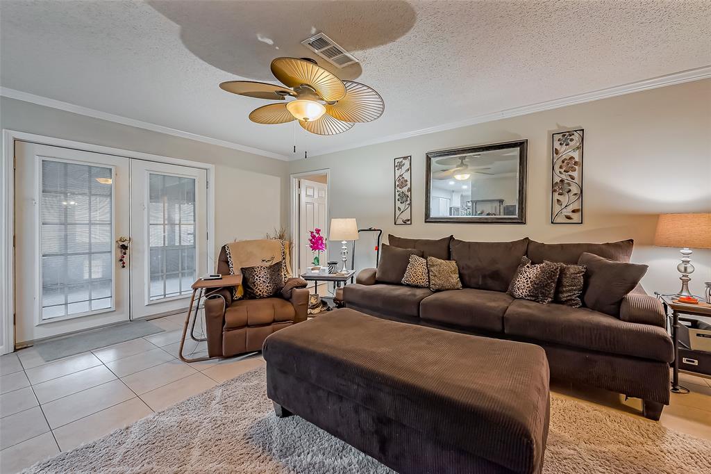 1210 E Brown Lane, Deer Park, Texas image 6