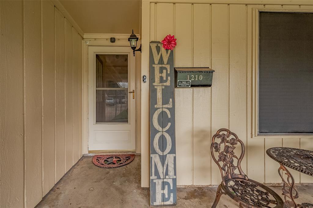 1210 E Brown Lane, Deer Park, Texas image 4