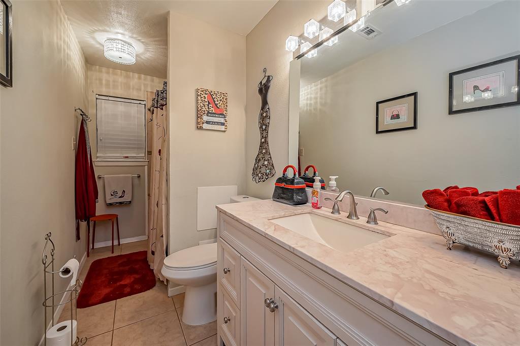 1210 E Brown Lane, Deer Park, Texas image 24
