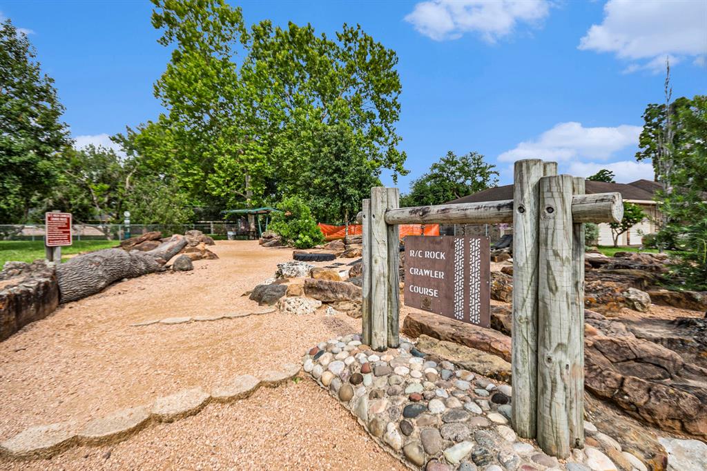 742 Yale Lane, Deer Park, Texas image 18