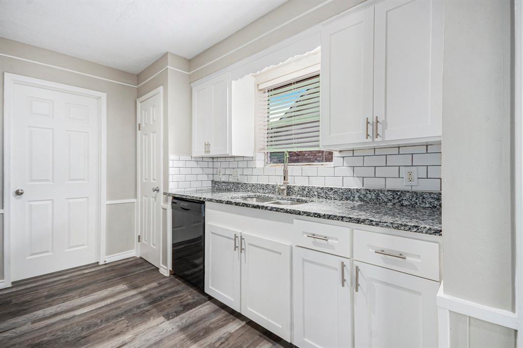 742 Yale Lane, Deer Park, Texas image 29