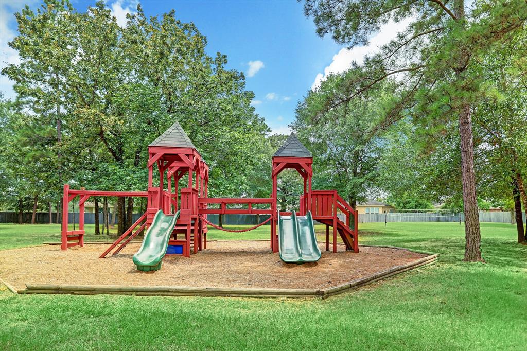 18823 Cypress Meadow Court, Magnolia, Texas image 17