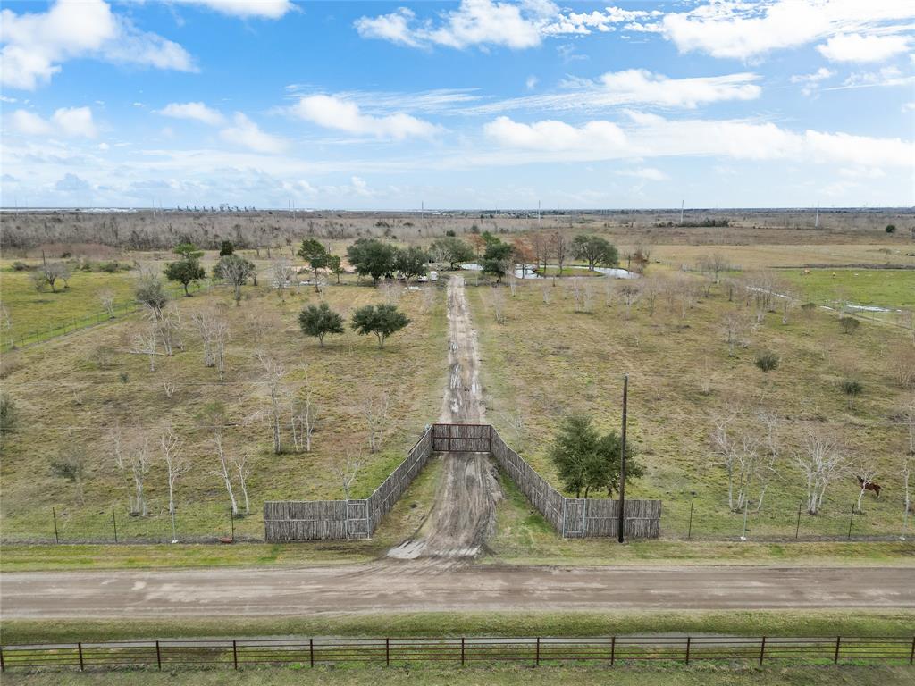S Humble Camp Road, Dickinson, Texas image 5