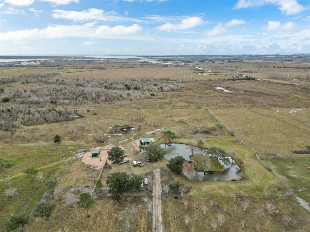 S Humble Camp Road, Dickinson, Texas image 7