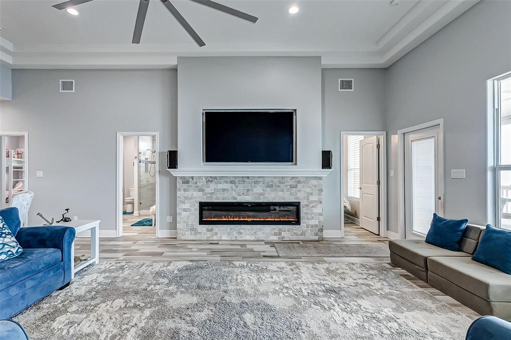 981 Jean Street, Gilchrist, Texas image 15