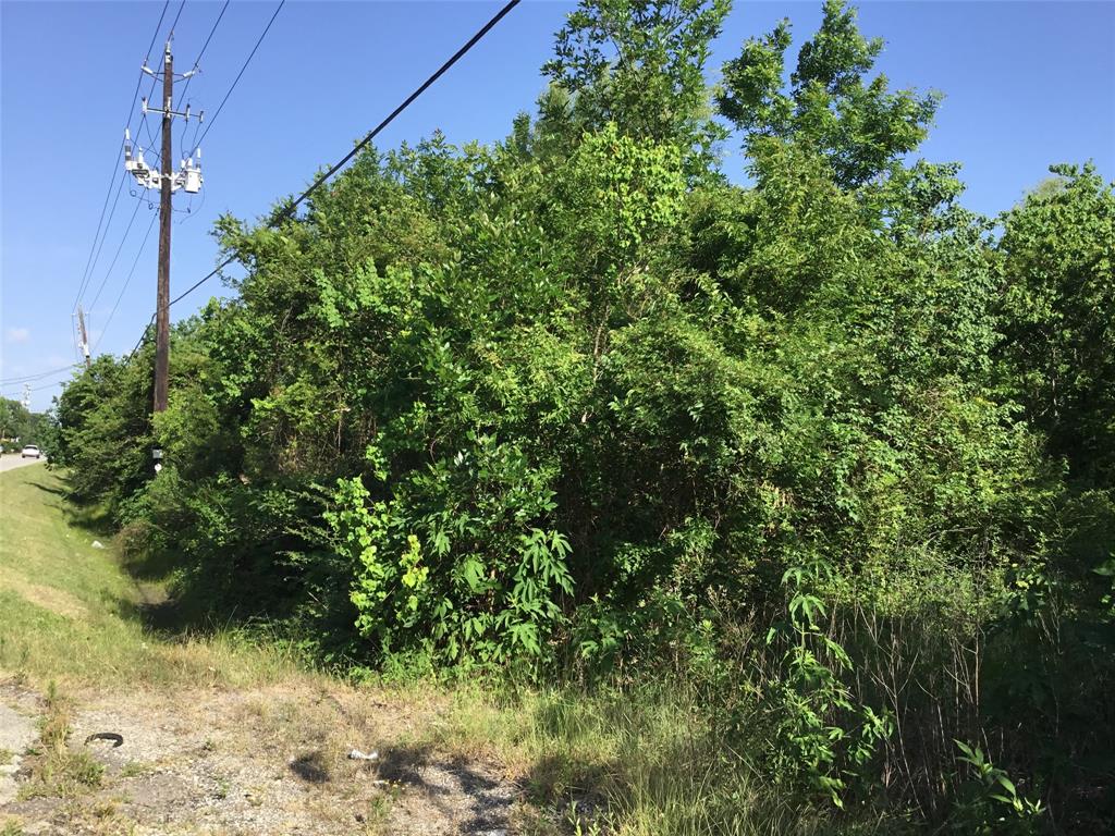 1817 W Cedar Bayou Lynchburg Road, Baytown, Texas image 6