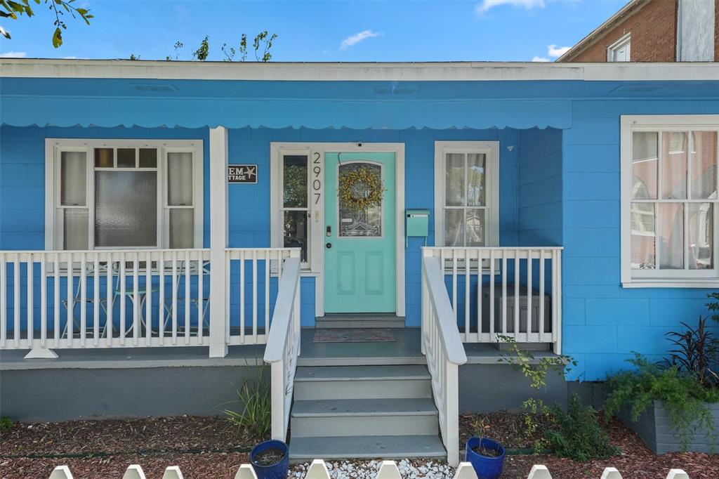2907 Avenue M 1/2, Galveston, Texas image 2