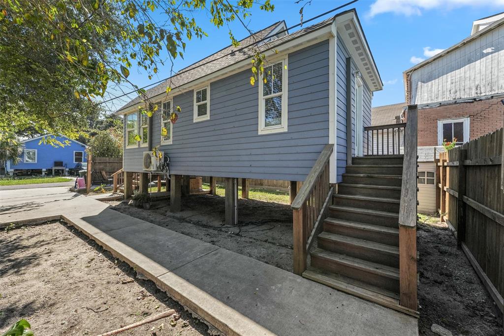 2907 Avenue M 1/2, Galveston, Texas image 29