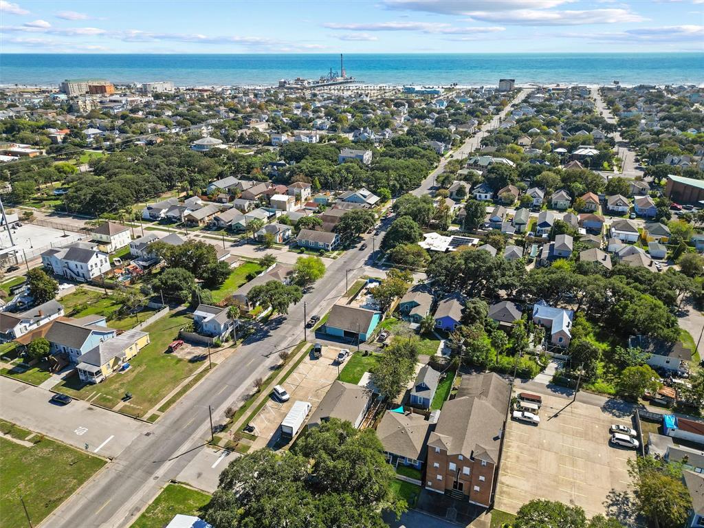 2907 Avenue M 1/2, Galveston, Texas image 37