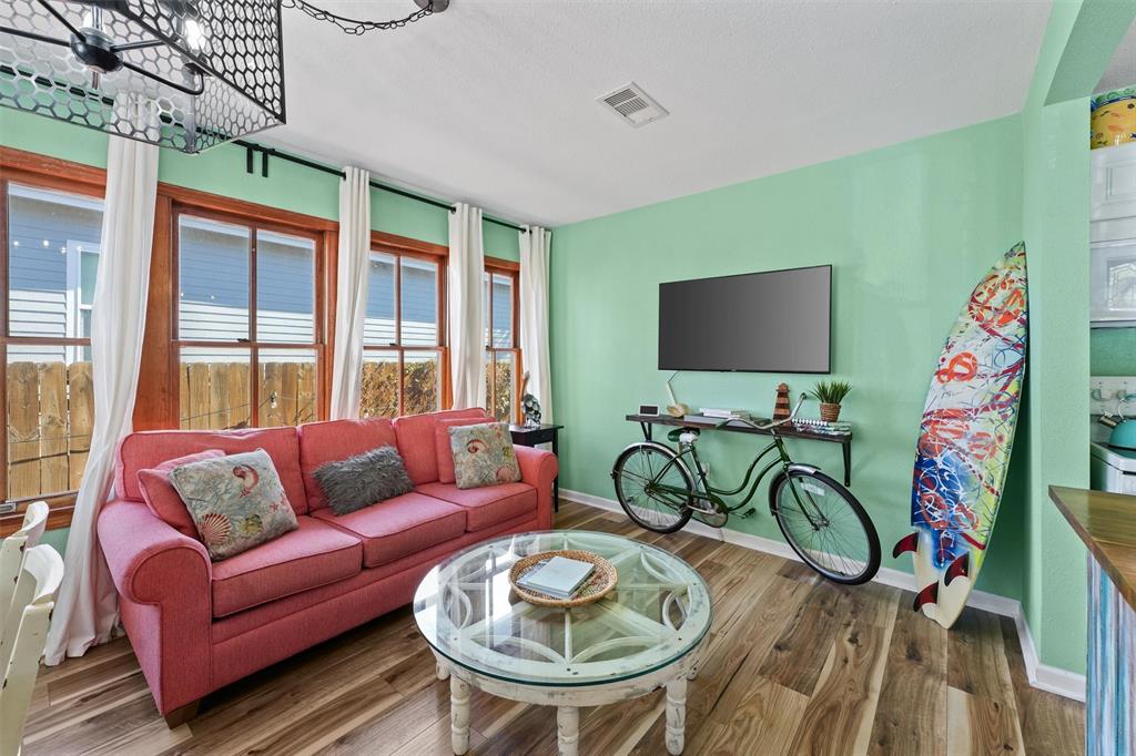 2907 Avenue M 1/2, Galveston, Texas image 7