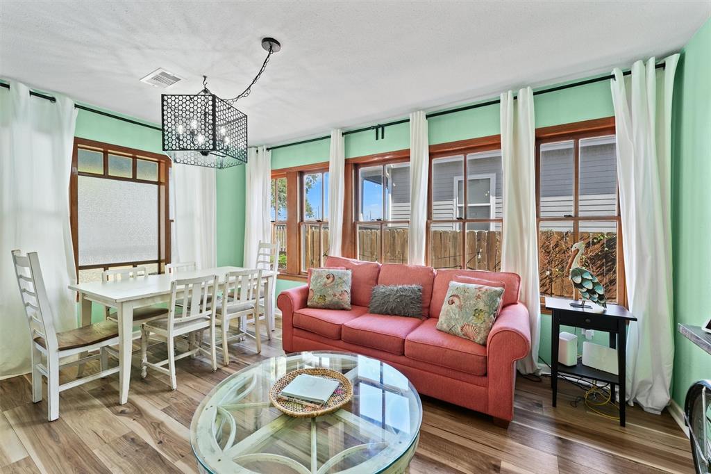 2907 Avenue M 1/2, Galveston, Texas image 8