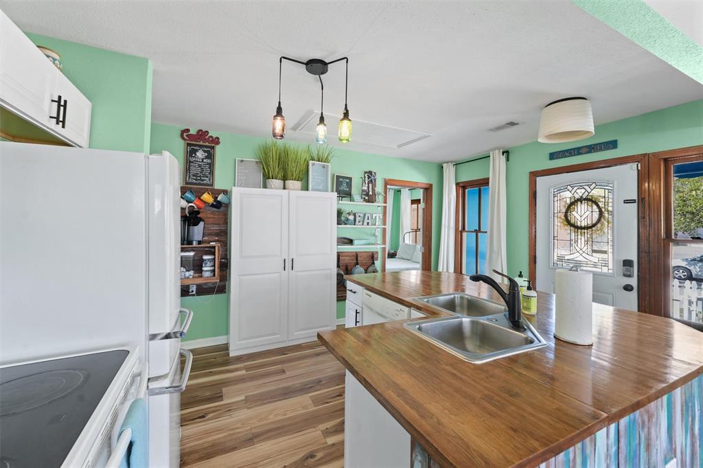 2907 Avenue M 1/2, Galveston, Texas image 12