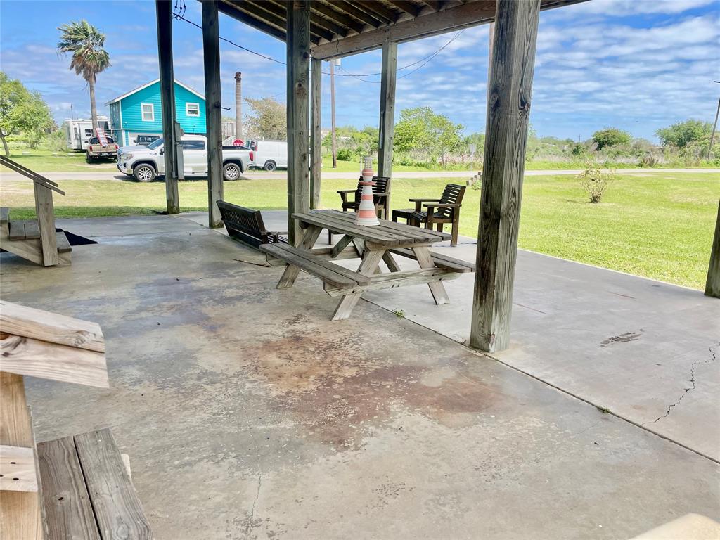 1139 Diamond Road, Crystal Beach, Texas image 5