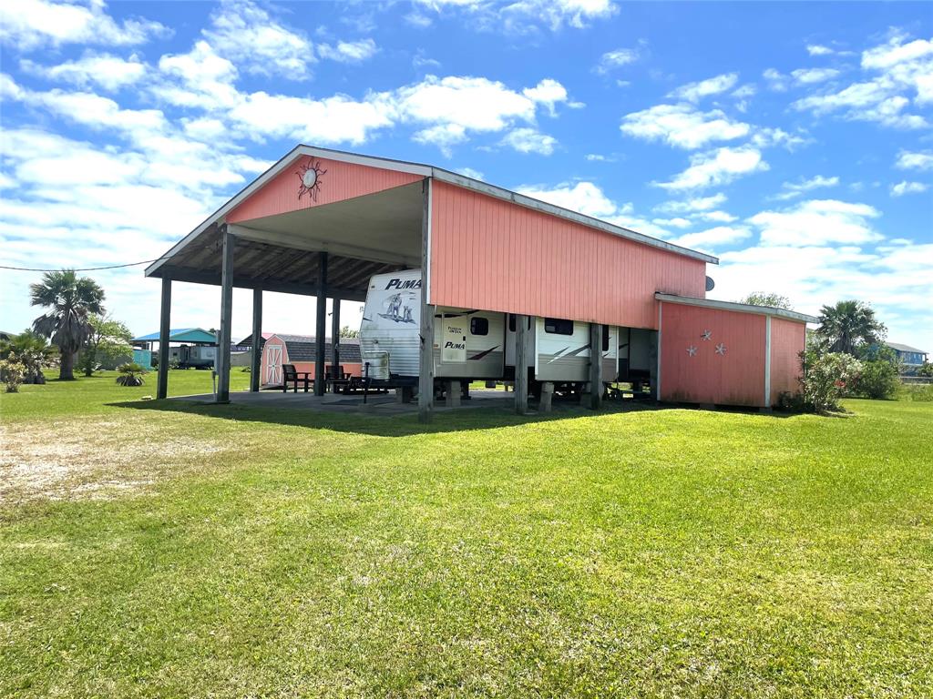 1139 Diamond Road, Crystal Beach, Texas image 7