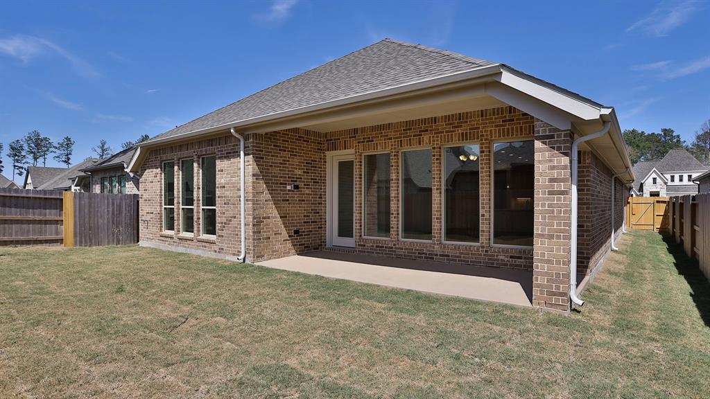 17724 Monarch Vista Lane, Conroe, Texas image 12